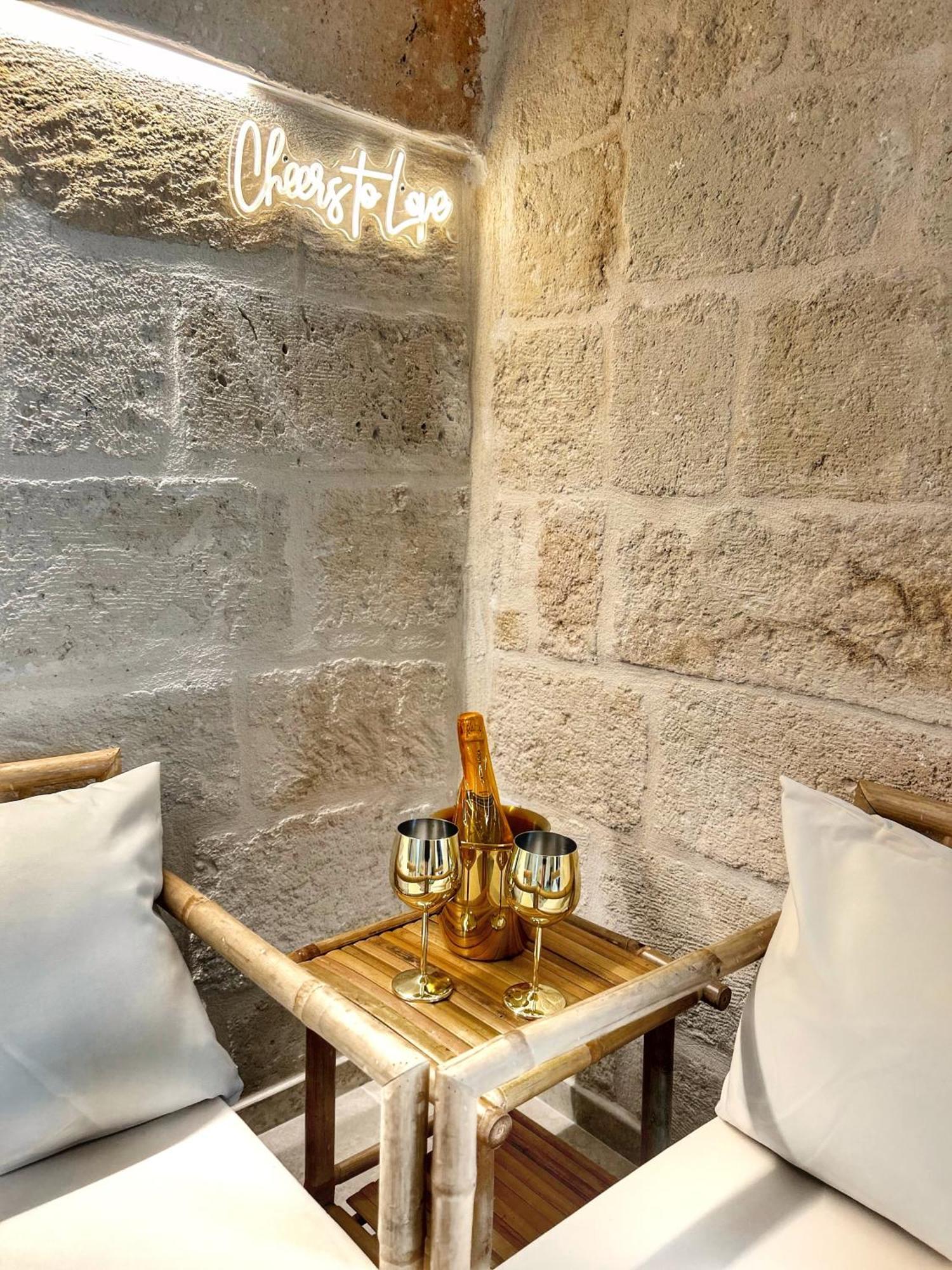 Ginpe Luxury Suite Monopoli Exterior photo